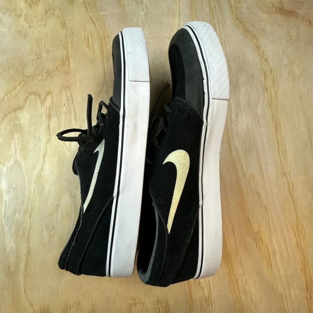 Nike SB Zoom Stefan Janoski Premium SE Black White Suede Skate Shoes 631298-014